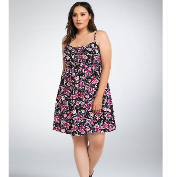 torrid Dresses & Skirts - Torrid Floral Lace Up Sundress